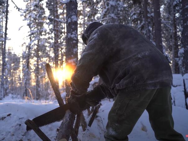 Živi na minus 70 stepeni, a 'društvo' mu prave vukovi i medvjedi