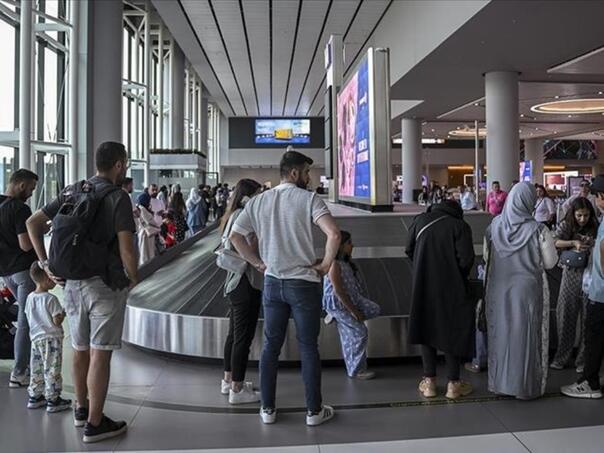 Život u Izraelu se vraća na staro, normalizovan i zračni saobraćaj