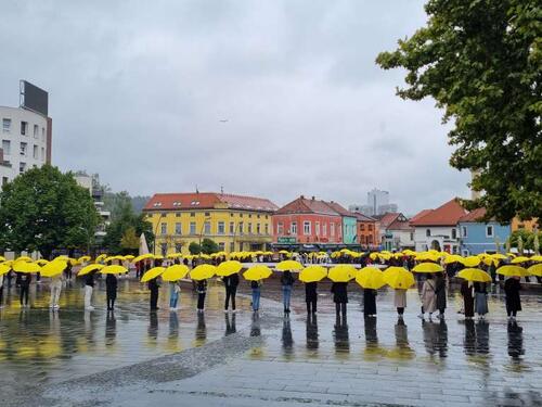 'Zlatna vrpca' u Tuzli u znak sjećanja na prerano preminule mališane