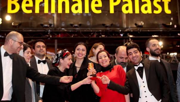 Zlatni medvjed na ovogodišnjem Berlinaleu otišao iranskom filmu "Nema zla"