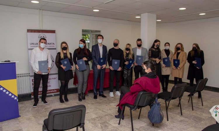 Zlatnim plaketama nagrađeni najbolji studenti mostarskog univerziteta