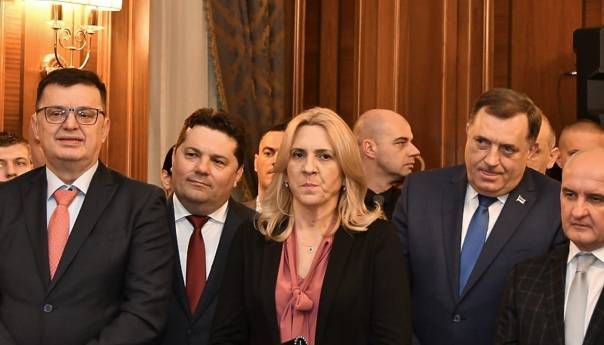 Zločinačka politika kažnjena u Haagu, nagrađena u Daytonu