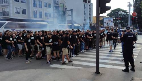 Zmajevi će imati veliku podršku: BH Fanaticosi stigli u Podgoricu