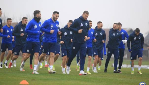 Zmajevi spremni za Finsku, trenirao i Džeko