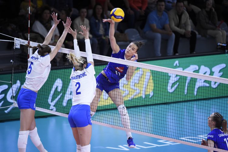 Zmajice poražene od Francuske