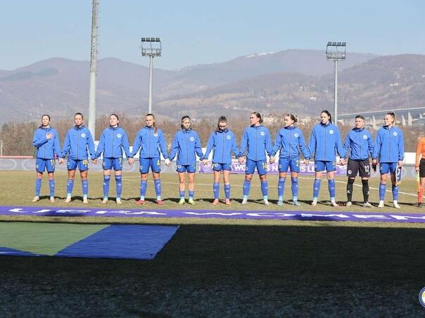 Zmajice sutra u Larneu igraju protiv Sjeverne Irske