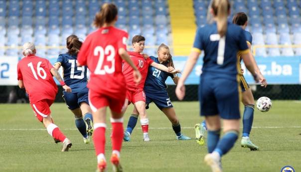 Zmajice u sudijskoj nadoknadi slavile nad Azerbejdžanom