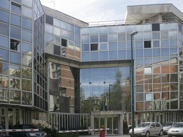 Značajan rast javnih prihoda: Prikupljeno preko tri milijarde KM za četiri mjeseca 2025.