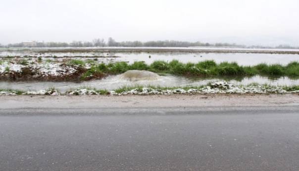 Značajnije padavine, topljenje snježnog pokrivača, povećanje vodostaja