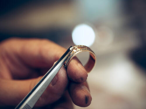 Znate li koja zemlja proizvodi najviše nakita u EU?