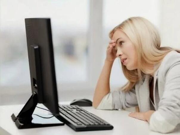 Zračenje iz monitora može uzrokovati starenje kože