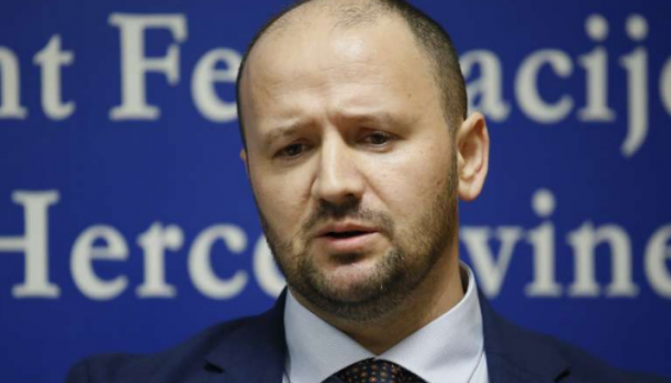 Zukić: Lidija Bradara nije predsjednica Federacije BiH!