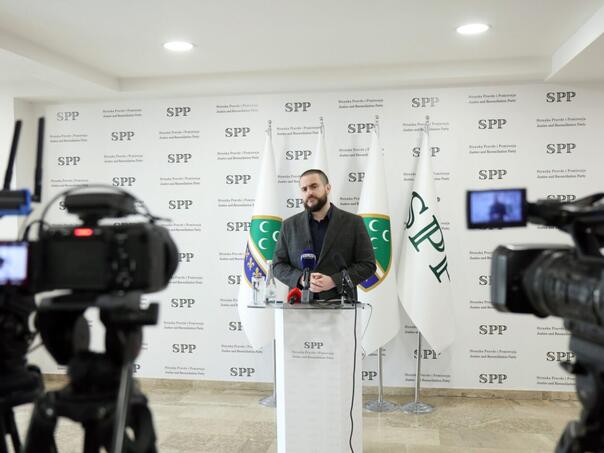 Zukorlić: Protiv sam bahate vožnje, osjećam moralnu odgovornost