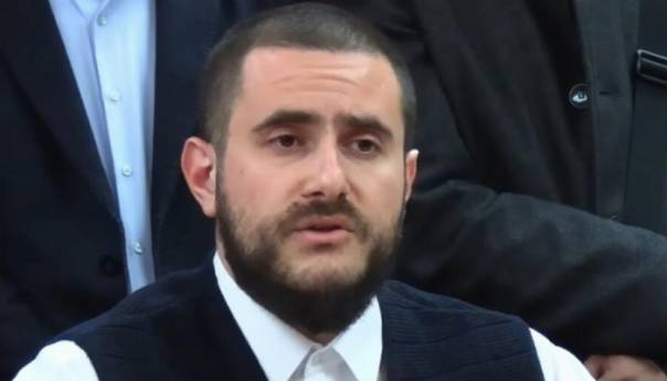 Zukorlićeva stranka organizovano dolazi na miting SNS-a