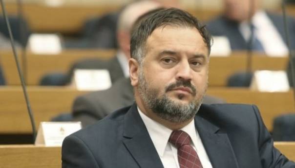 Žunić: Nema potrebe da Šarović ponovo pravi cirkus u NSRS