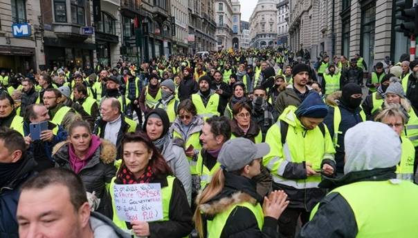 Žuti prsluci najavili velike proteste širom Francuske