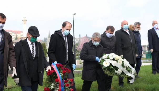 Zvaničnici KS: Na današnji dan 1992. zvanično je formirana Armija RBiH