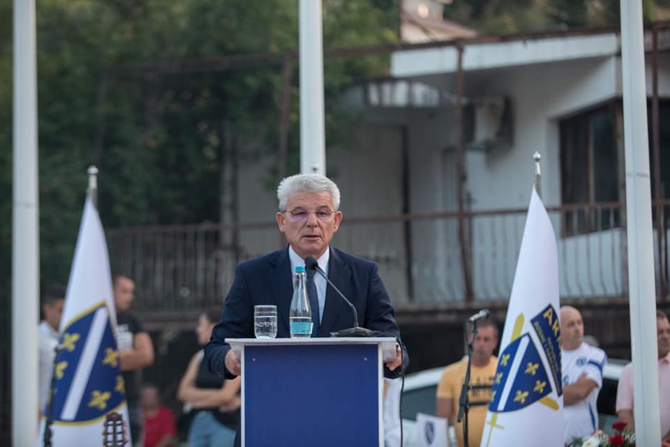 Zvaničnici Srbije i Hrvatske dolaze u BiH i šalju loše poruke, prestanite to raditi