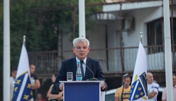 Zvaničnici Srbije i Hrvatske dolaze u BiH i šalju loše poruke, prestanite to raditi