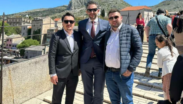 Zvanično: Federalni zastupnik Uzunović pristupio NES-u