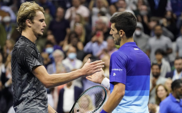 Zverev savladao Đokovića za finale u Torinu