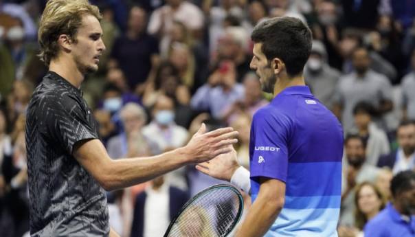 Zverev savladao Đokovića za finale u Torinu