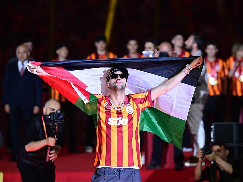 Zvijezda Galatasaraya na proslavu titule došla sa zastavom Palestine