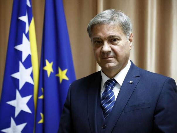 Zvizdić: Hanuka podsjeća na trajne vrijednosti slobode, vjere i očuvanja identiteta