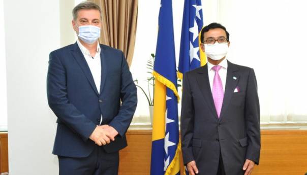 Zvizdić i Mominah o jačanju saradnje na ekonomskom i investicionom planu