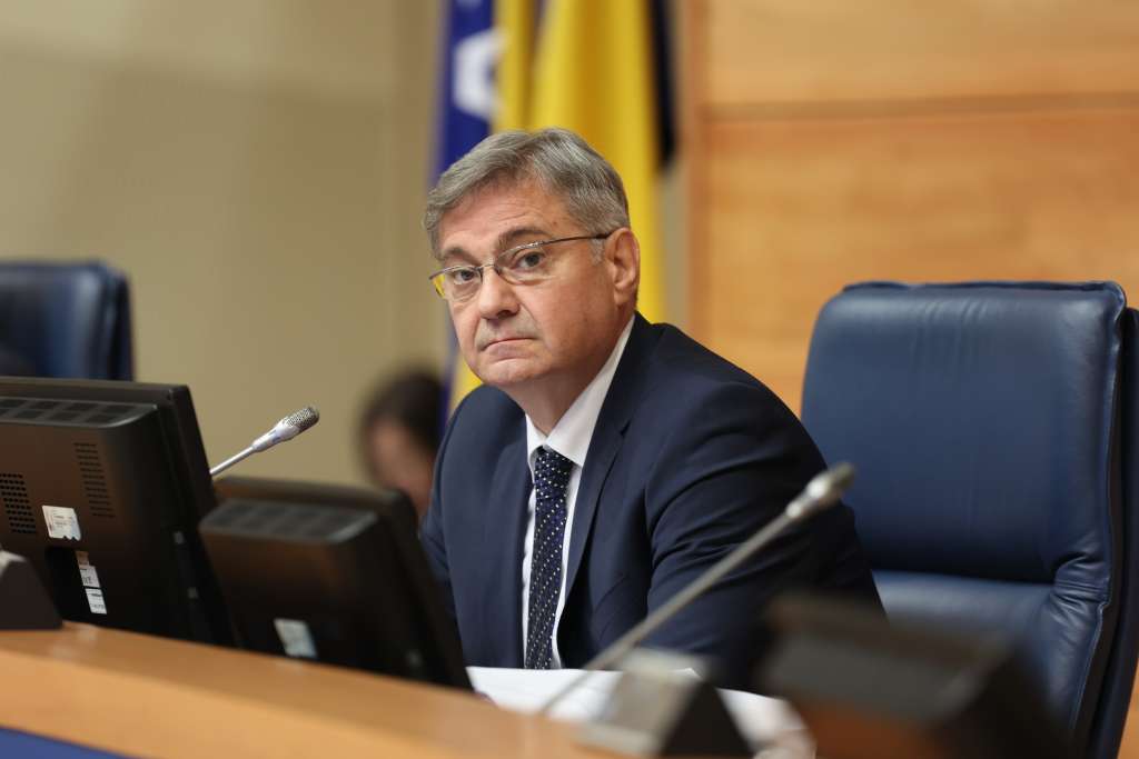 Zvizdić najavio odgovor na pismo iz RS-a