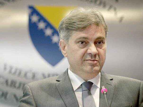 Zvizdić o privođenju Hujdura: Političke odluke ne mogu biti iznad zakona
