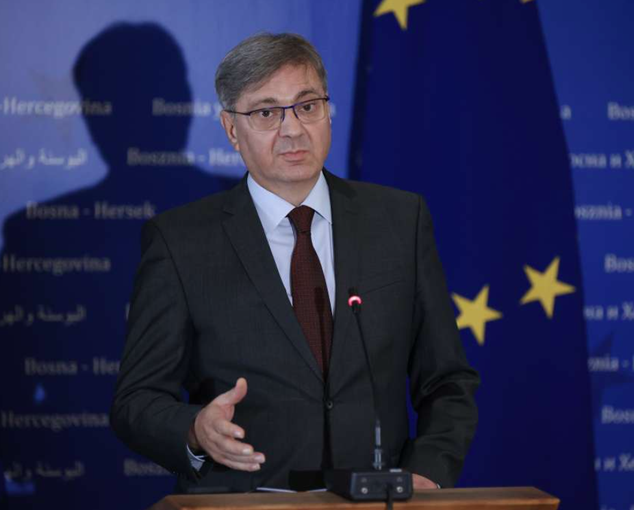 Zvizdić Szijjartu: Miješanje u unutarnje poslove BiH mora prestati