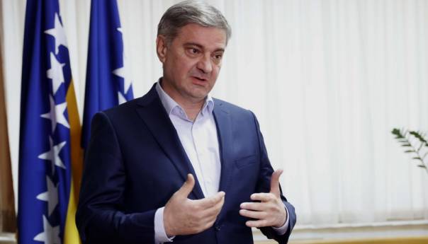 Zvizdić traži reakciju Schmidta po pitanju državne imovine