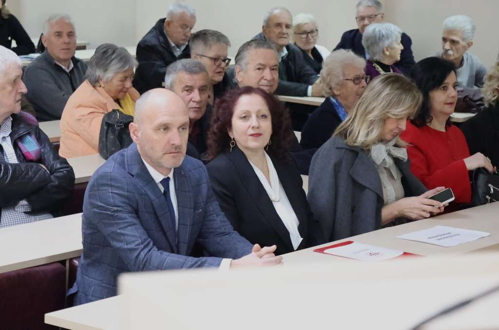 Svečana sjednica Senata Univerziteta je najavljena  za petak 14. februara u amfiteatru  Fakultetu humanističklih nauka